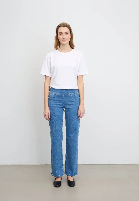 Stylish Wear Thea Straight - Medium Length - Light Blue Denim