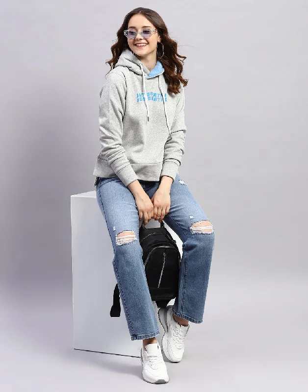 Fashion Must-have Women Grey Solid Hooded Full Sleeve Sweatshirt