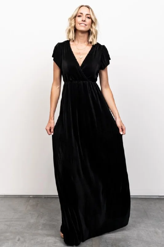 Relaxed Wear Athena Pleated Maxi Dress | Black