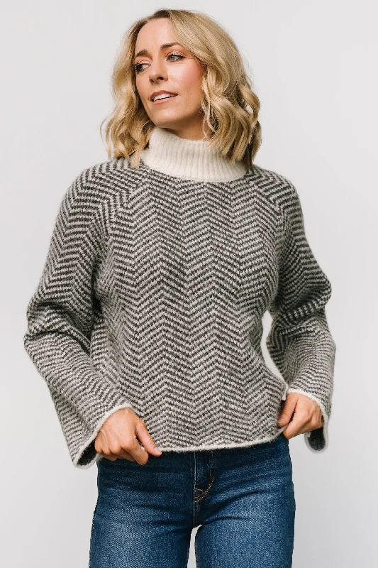 Exquisite Tailoring Trisha Knit Sweater | Ivory Stripe