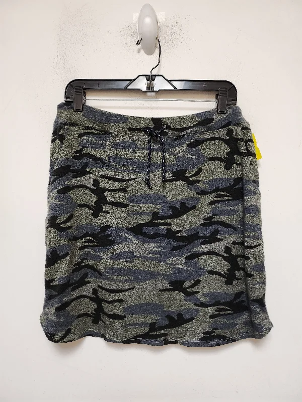 Light Comfort Skirt Mini & Short By Sundry In Camouflage Print, Size: 6
