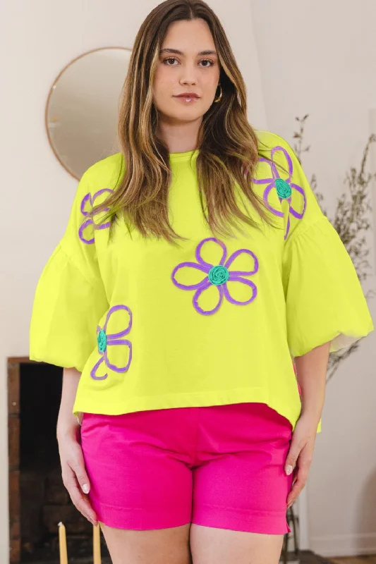 Trendy Comfort Flower Embroidery Detail T-Shirt