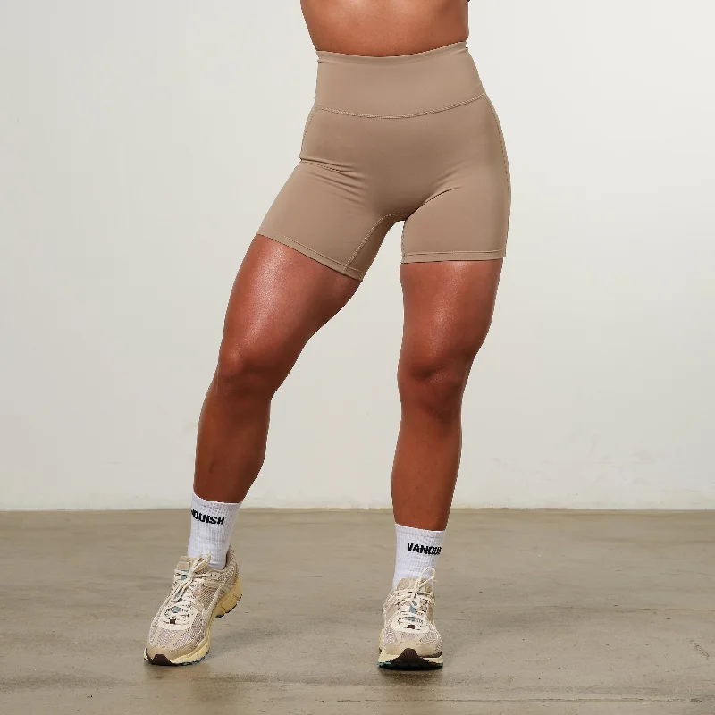 Comfortable Tops VANQUISH ENHANCE LATTE HIGH-WAIST SHORTS