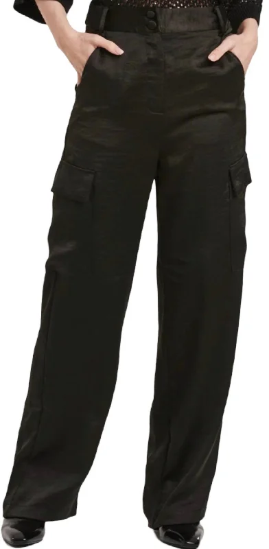 Trends Esmeralda Cargo Pants In Black