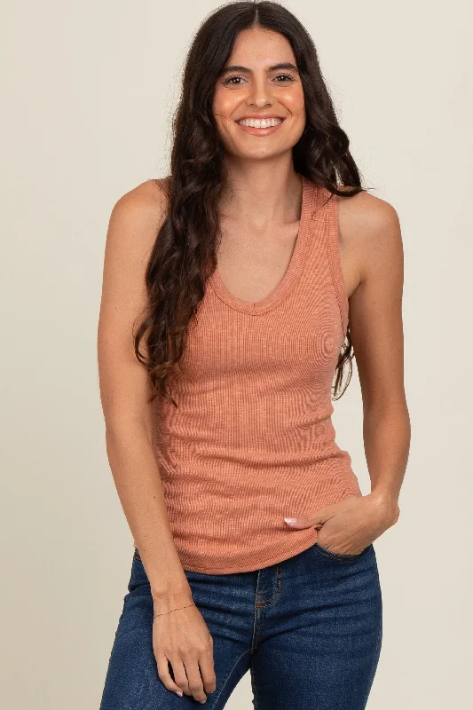 Effortless Style Mauve V-Neck Ribbed Tank Top