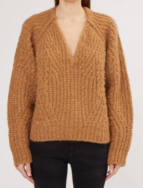Effortless Comfort IRO idala sweater