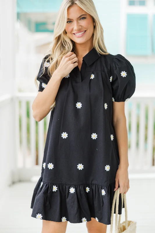 Advanced Design Dream Of The Day Black Floral Embroidered Dress