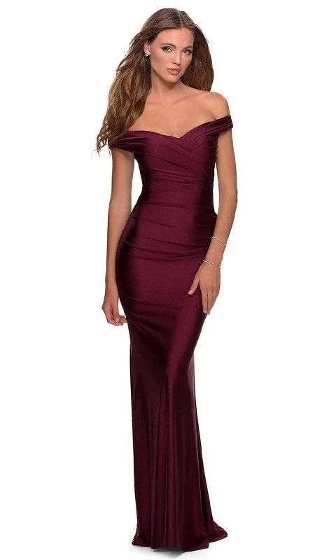 Effortless Style La Femme - 28450 Off-Shoulder Ruched Jersey Simple Prom Sheath Dress