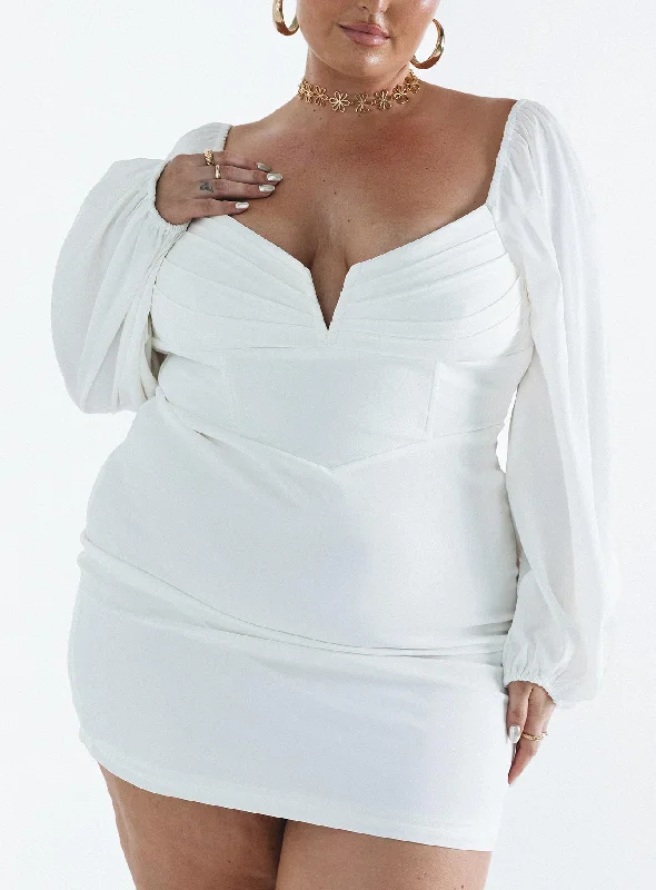 Trendy Looks Zoella Long Sleeve Mini Dress White Curve
