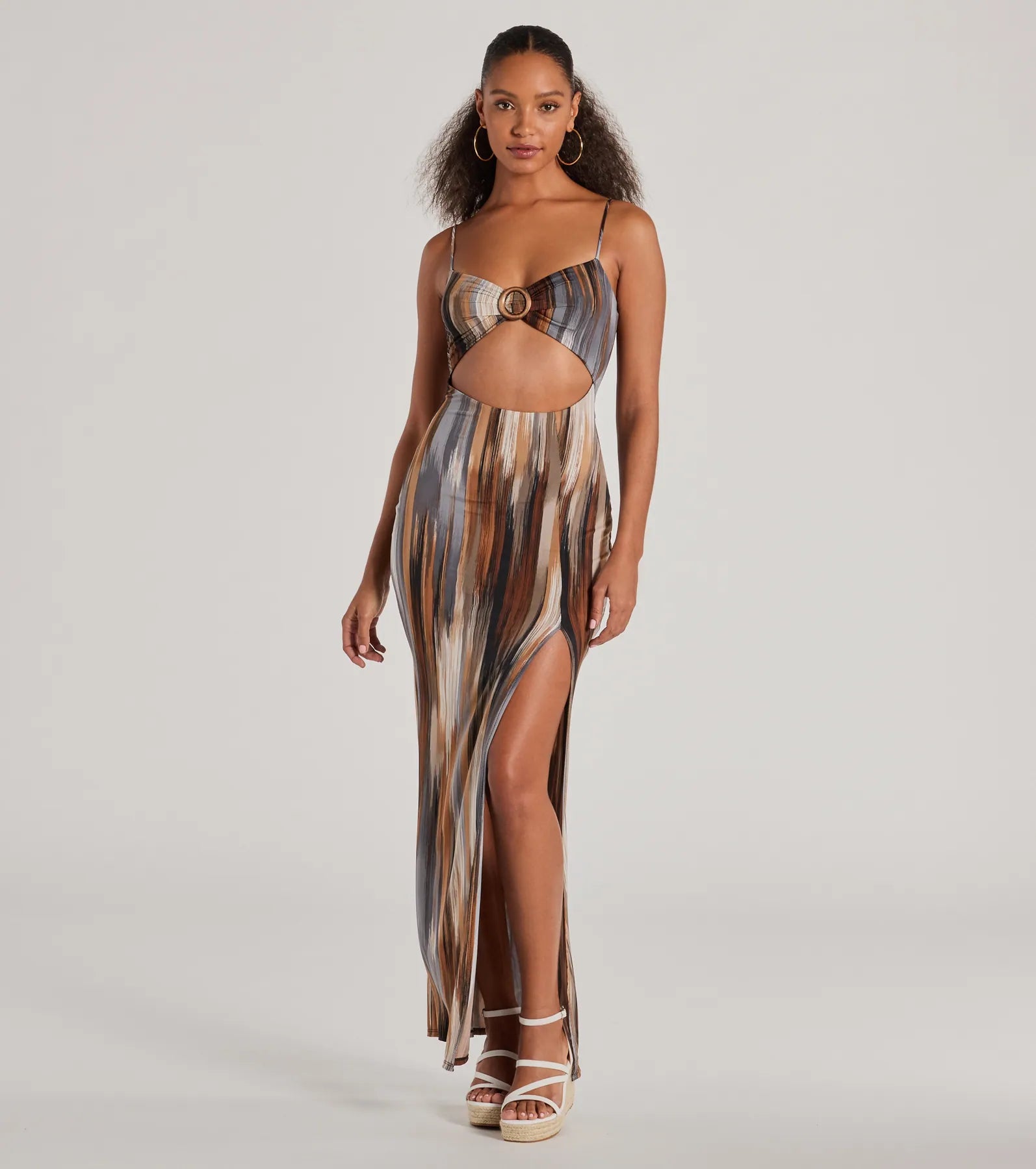 Soft Textures Beauty On Vacay Cutout Abstract Maxi Dress