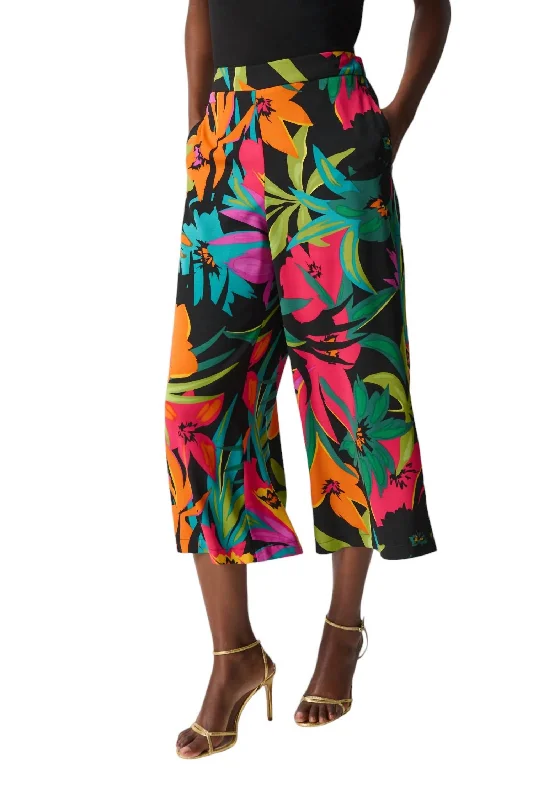 Chic Outfits Hibiscus Print Wide Leg Culotte In Black/multi