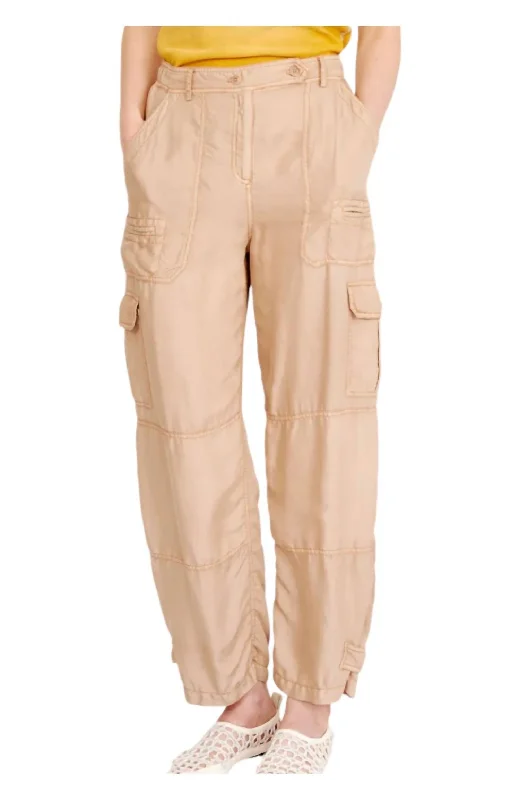 Free Design Wilshire Pants In Khaki